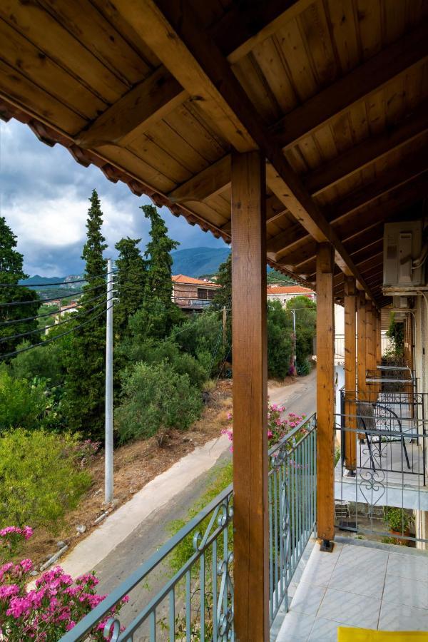 Ifigenia'S Rooms Kardamyli Exterior photo