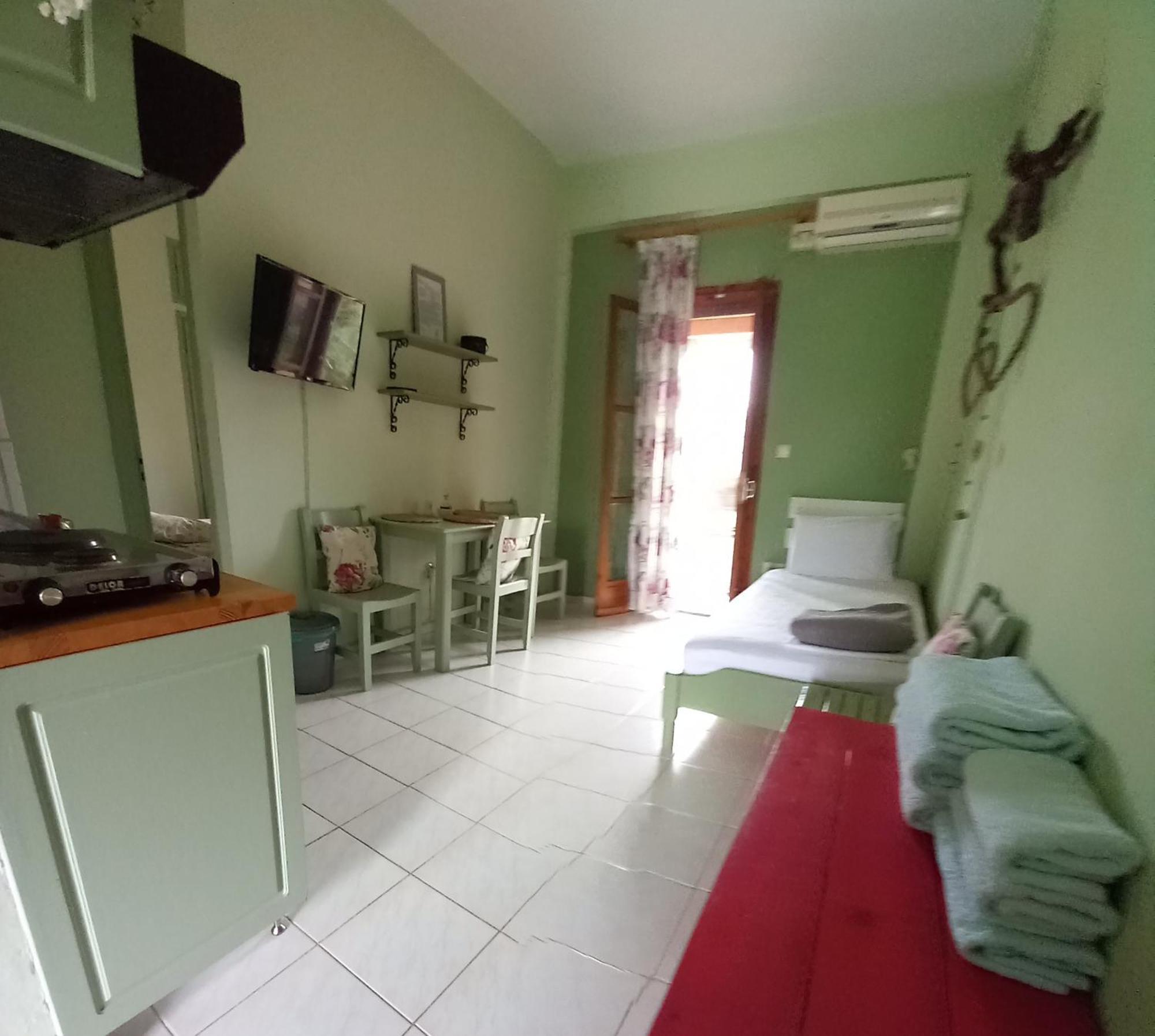 Ifigenia'S Rooms Kardamyli Room photo
